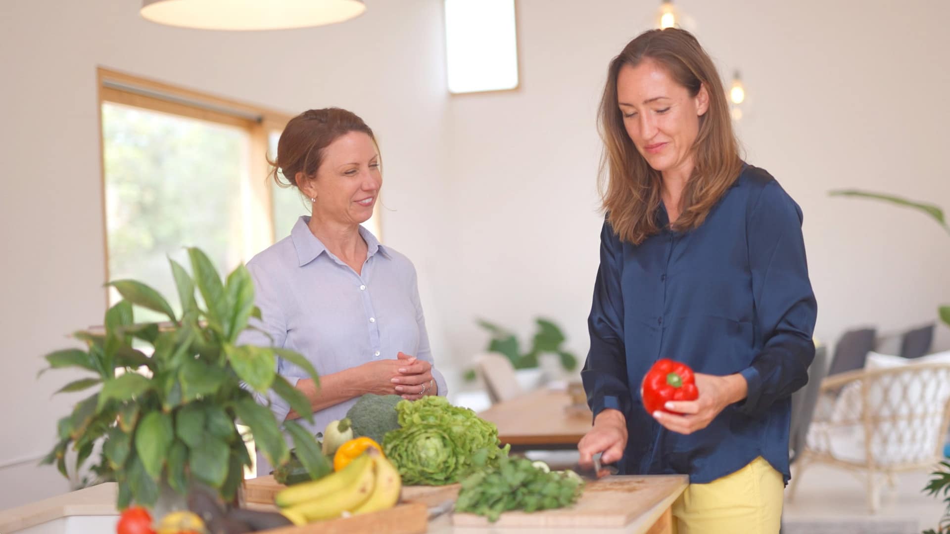 Frische Zutaten vom Markt in der Küche