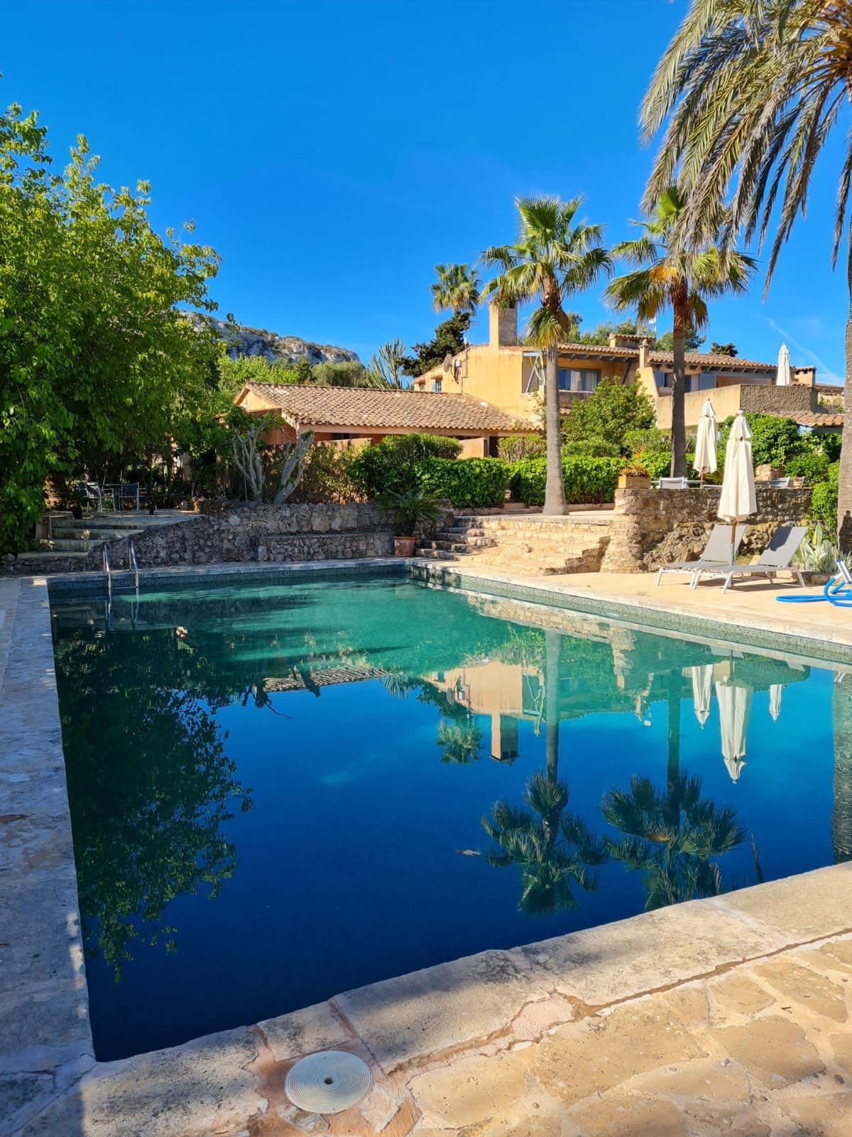 Pool und Finca des Son Vent